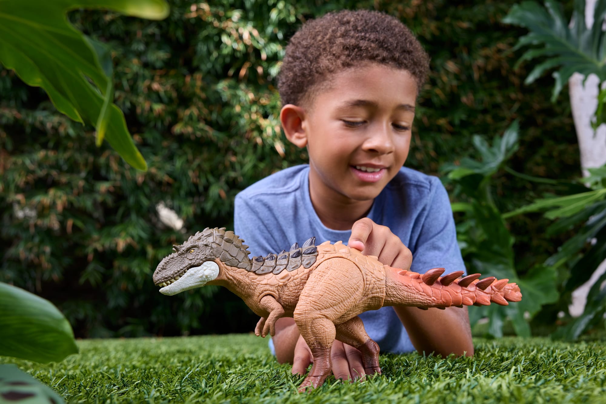 Jurassic World Gigantic Thrashers Gorgosaurus Dinosaur Action Figure Toy, 2 Attacks & Evolve Feature