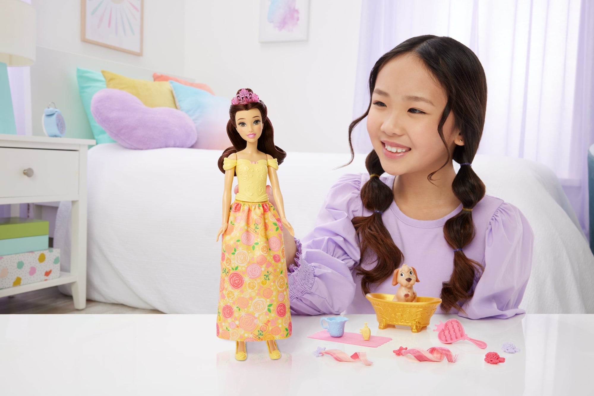 Disney Princess Bathe & Brush Belle Fashion Doll & Dog Figure With Color Change & Accessories