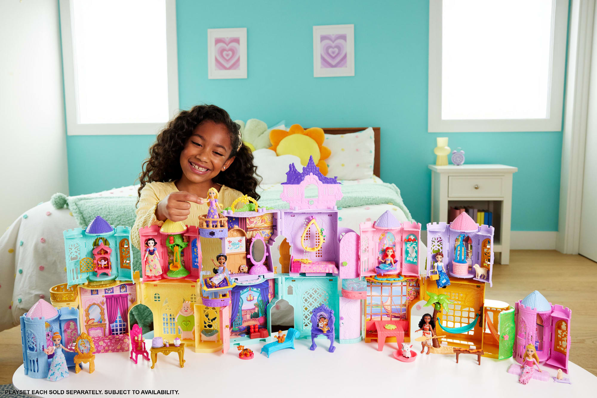 Disney Princess Moana Storytime Stackers Doll House With Small Doll, Animal Friend & 9 Accessories