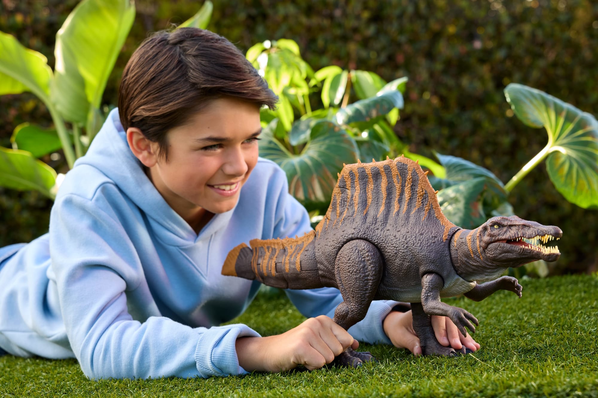 Jurassic World Rebirth Tail Thrasher Spinosaurus Action Figure, Dinosaur Toy With 2 Attack Moves