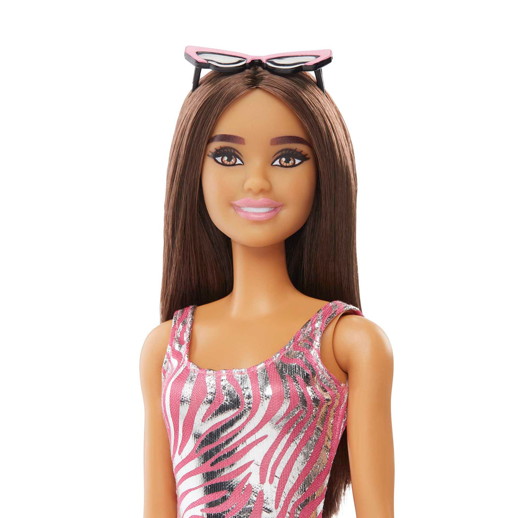 Barbie Doll And Fashion Advent Calendar, 24 Clothing And Accessory Surprises