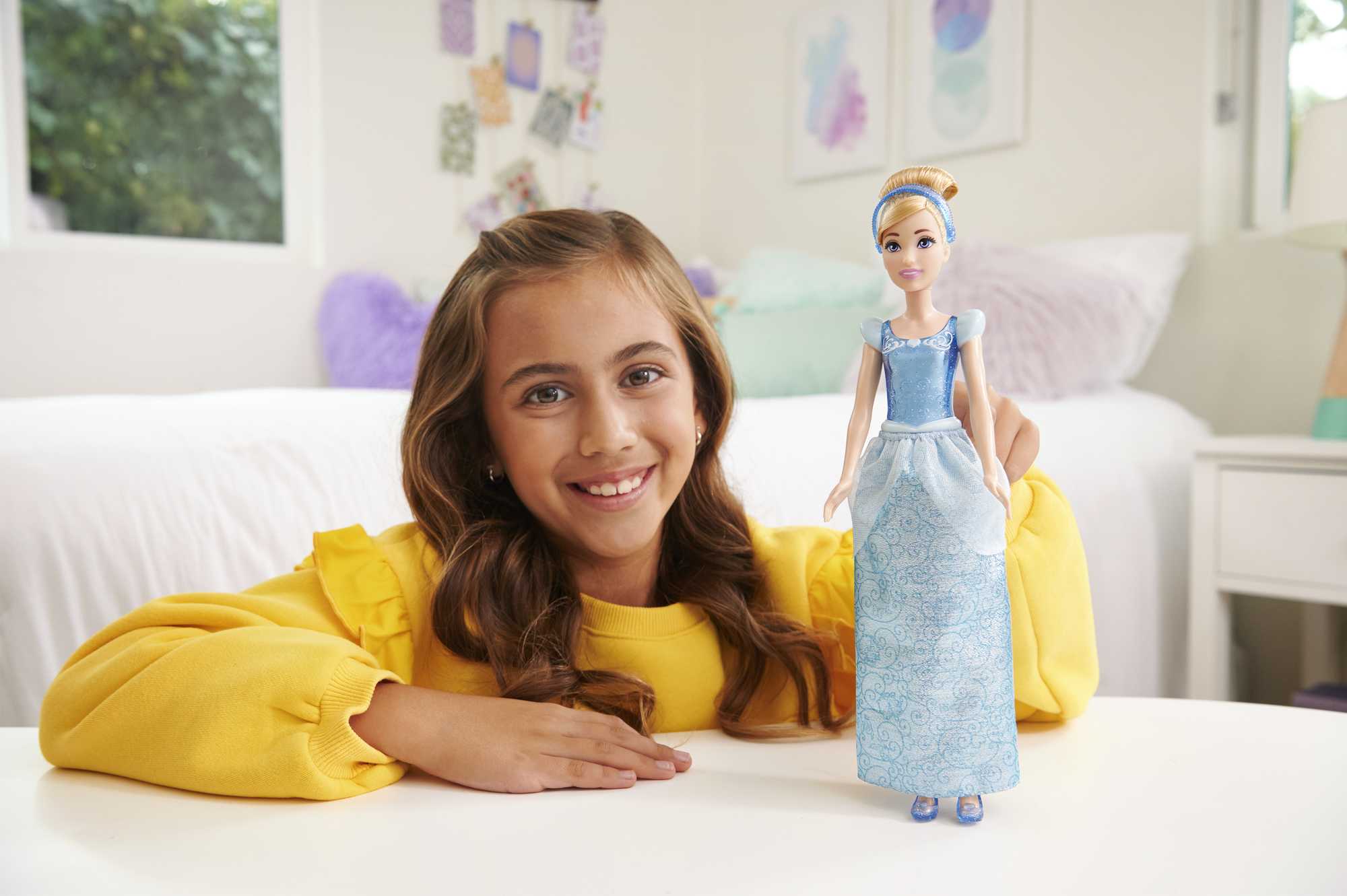 Disney Princess Cinderella Doll With Sparkling Fashion & Accessories, Inspired By Disney Movie