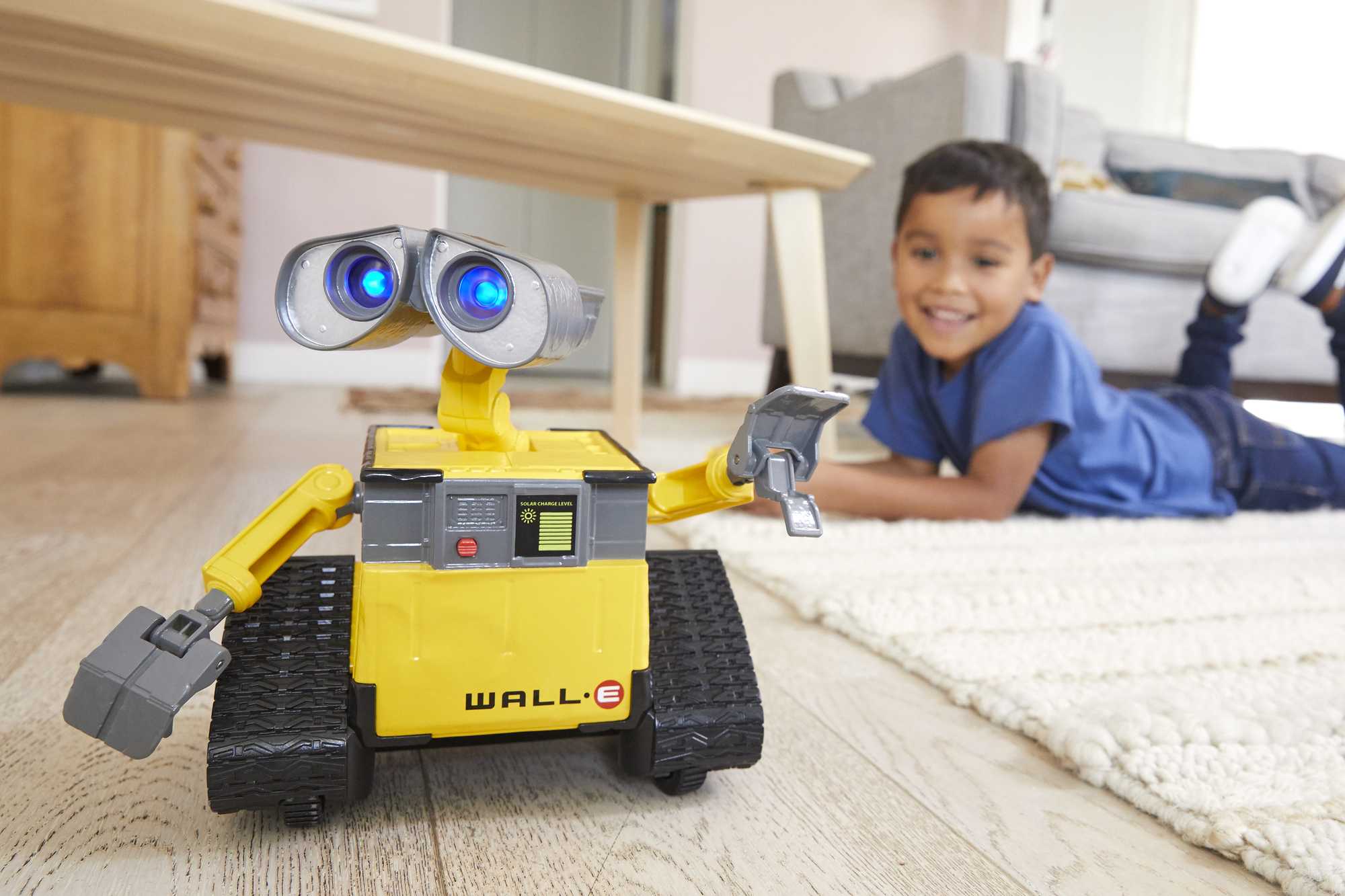 Disney And Pixar Wall-E Robot Toy, Remote Control Hello Wall-E Robot