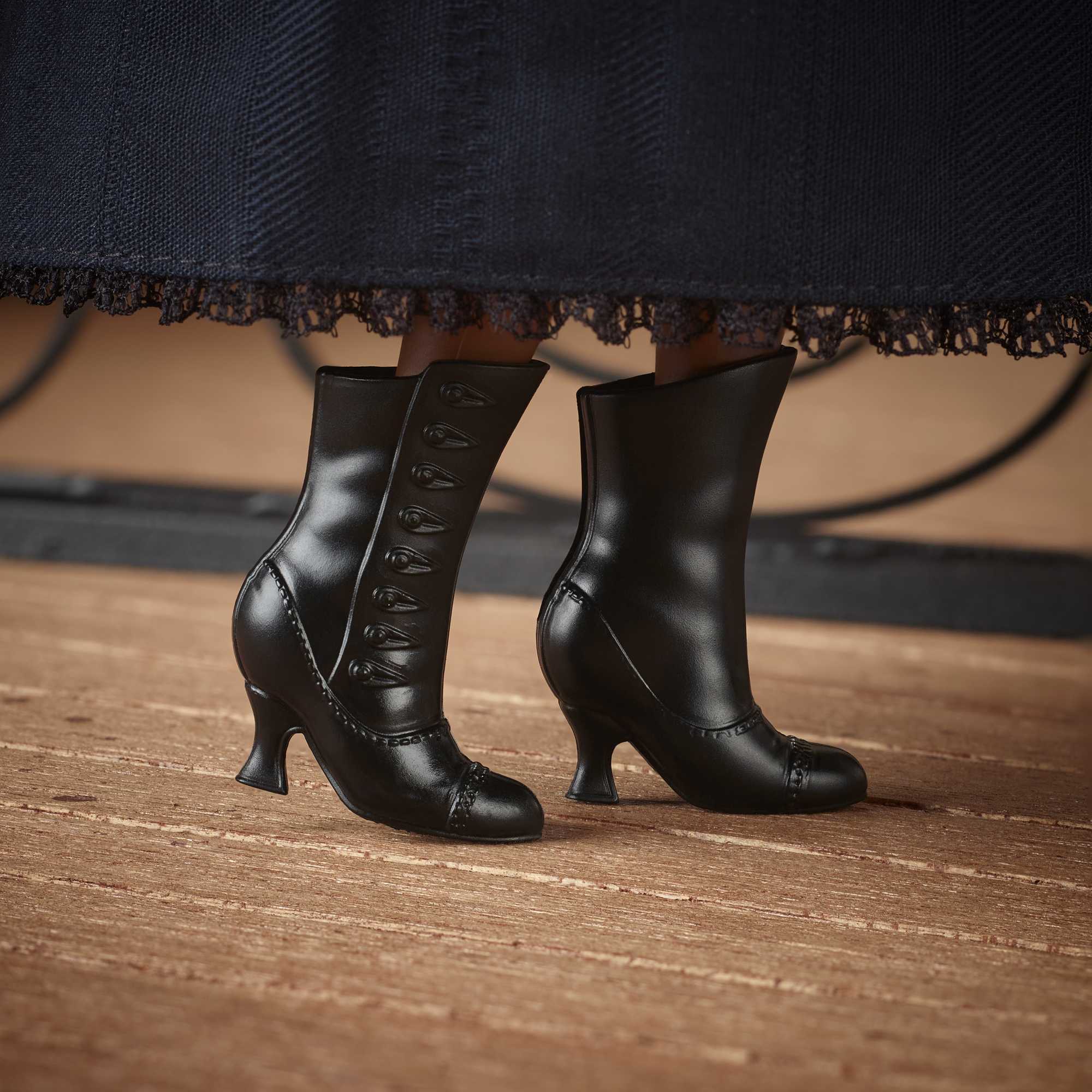 Barbie Inspiring Women Ida B. Wells Collectible Doll With Newspaper Accessory